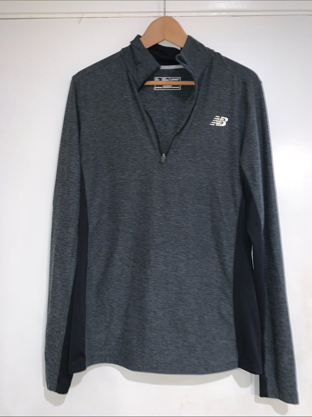 New Balance Men's Gray and Black Quarter-Zip Pullover